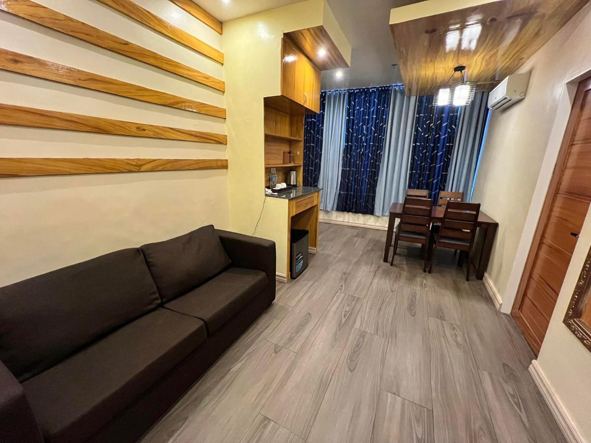 Raim Hotel Pagadian Extérieur photo